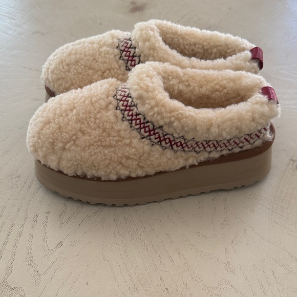 UGG Tazz Slipper Heritage Braid Cream size 6 like new $150 - Picture 3 of 7